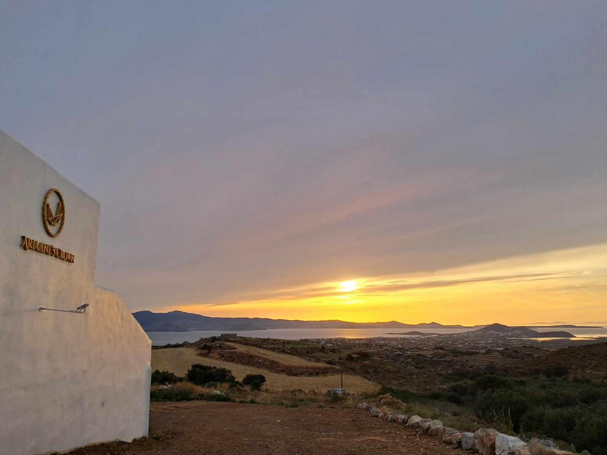 Ariadne'S Crown Luxury Suites With Private Pool Vívlos Exterior foto