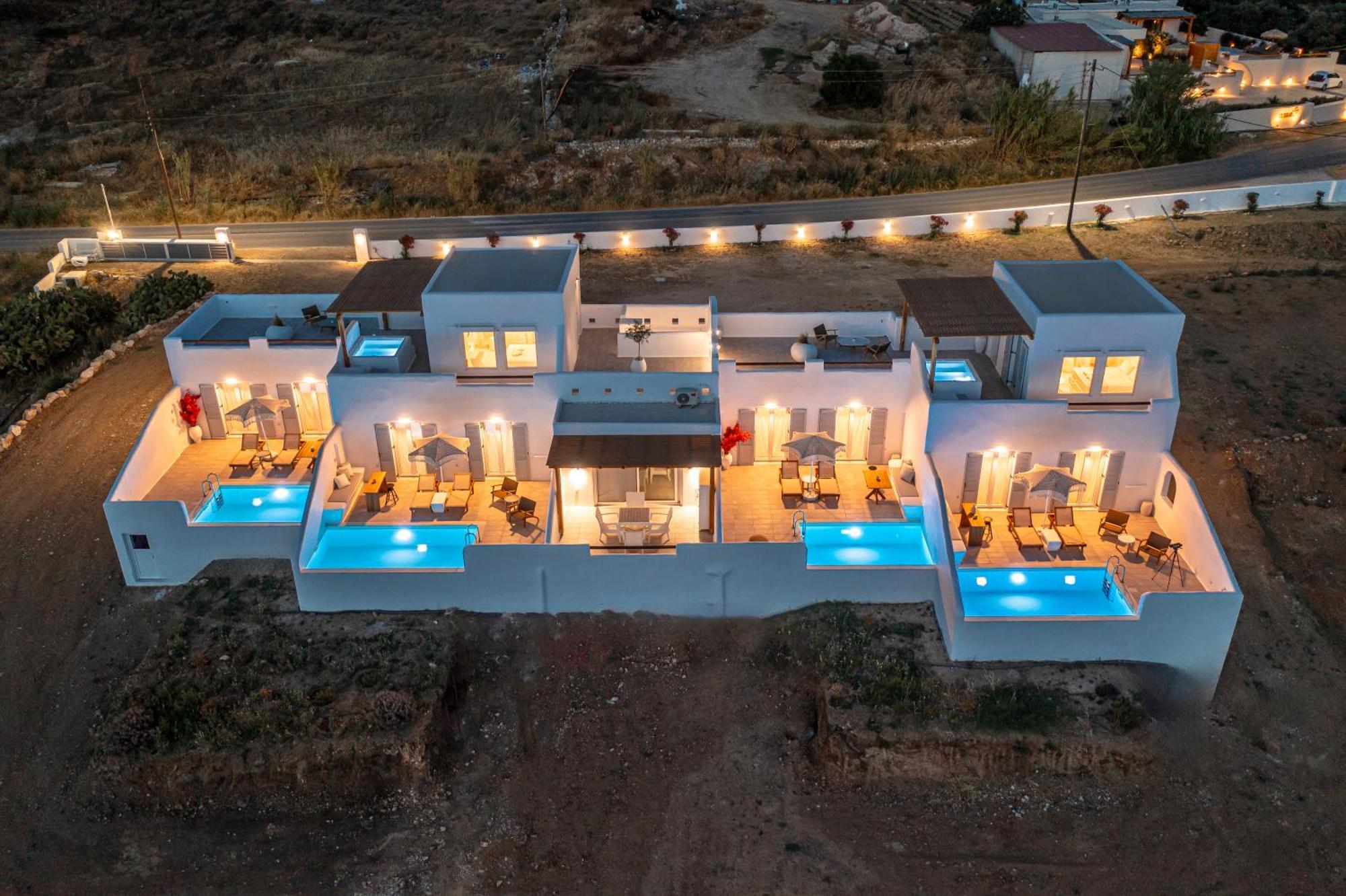 Ariadne'S Crown Luxury Suites With Private Pool Vívlos Exterior foto